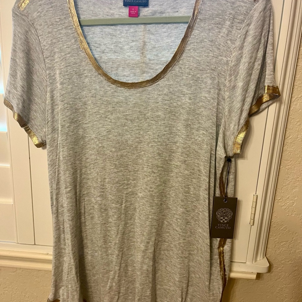 Vince Camuto Gray and Gold Relaxed Short Sleeve Tee